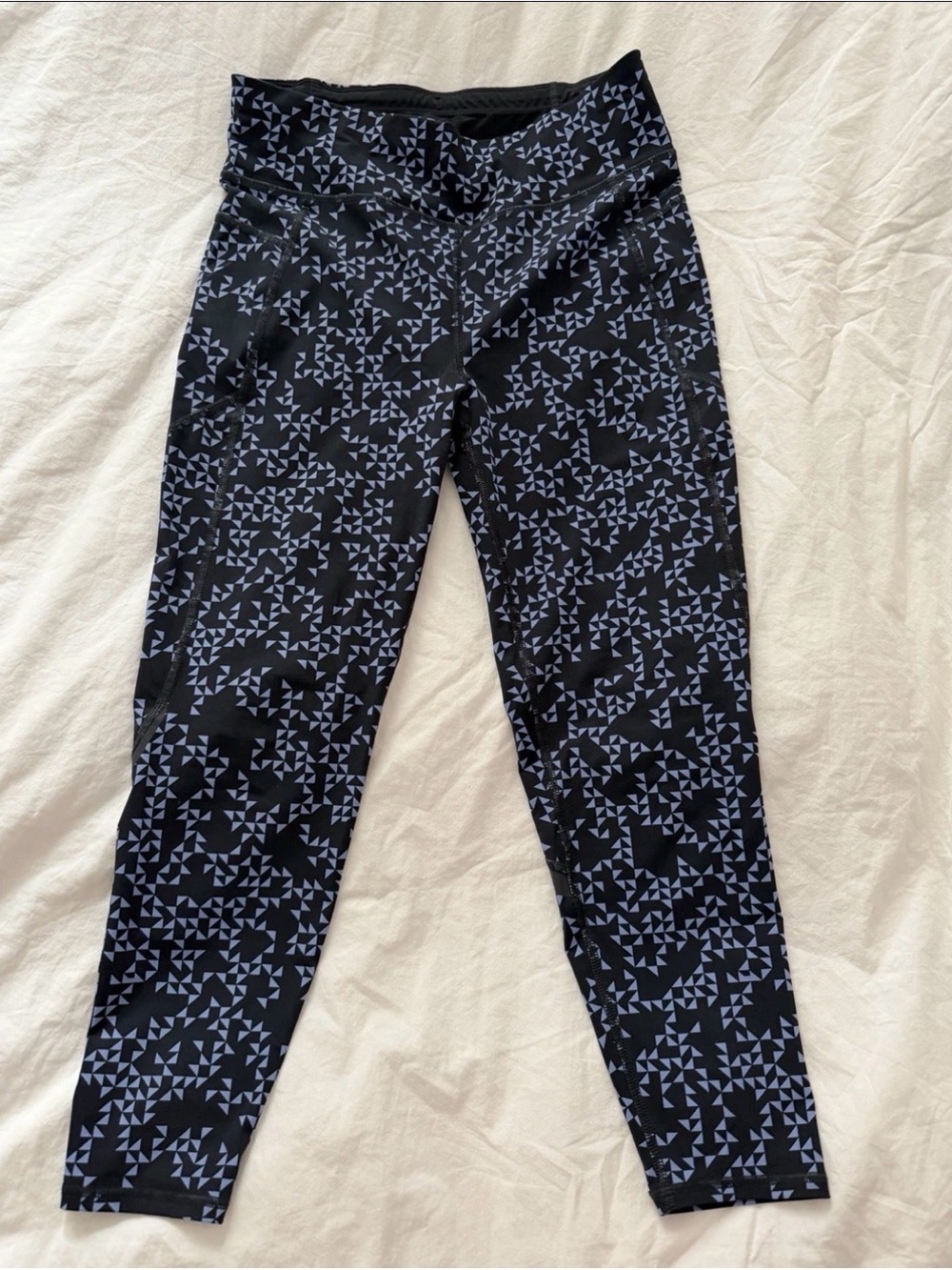 Sweaty Betty Zero Gravity Cropped Leggings L 24" Black/Blue Geometric High Rise